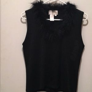 SLEEVELESS SWEATER TOP W/FUR COLLAR.CACH’E. NWOT